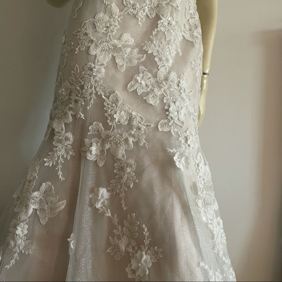 COPY - Oleg Cassini sleeveless beaded floral trumpet wedding gown with low back - Picture 5 of 17
